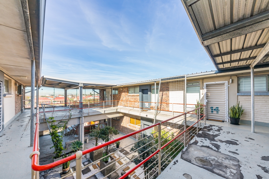 1 Bedroom Property for Sale in Salt River Western Cape